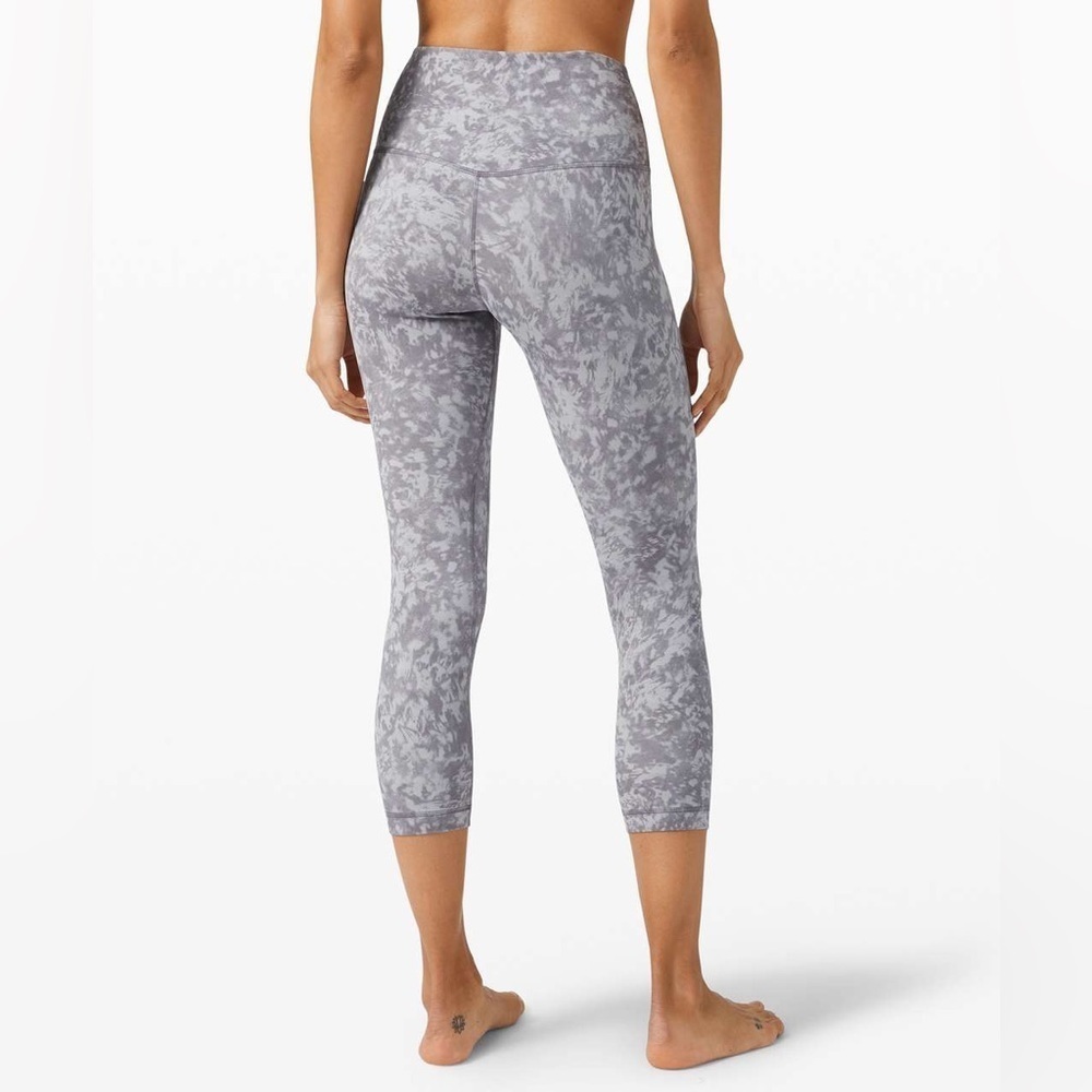 Lululemon Align Crop *21" Summer Shade Ice Grey Multi - size 2